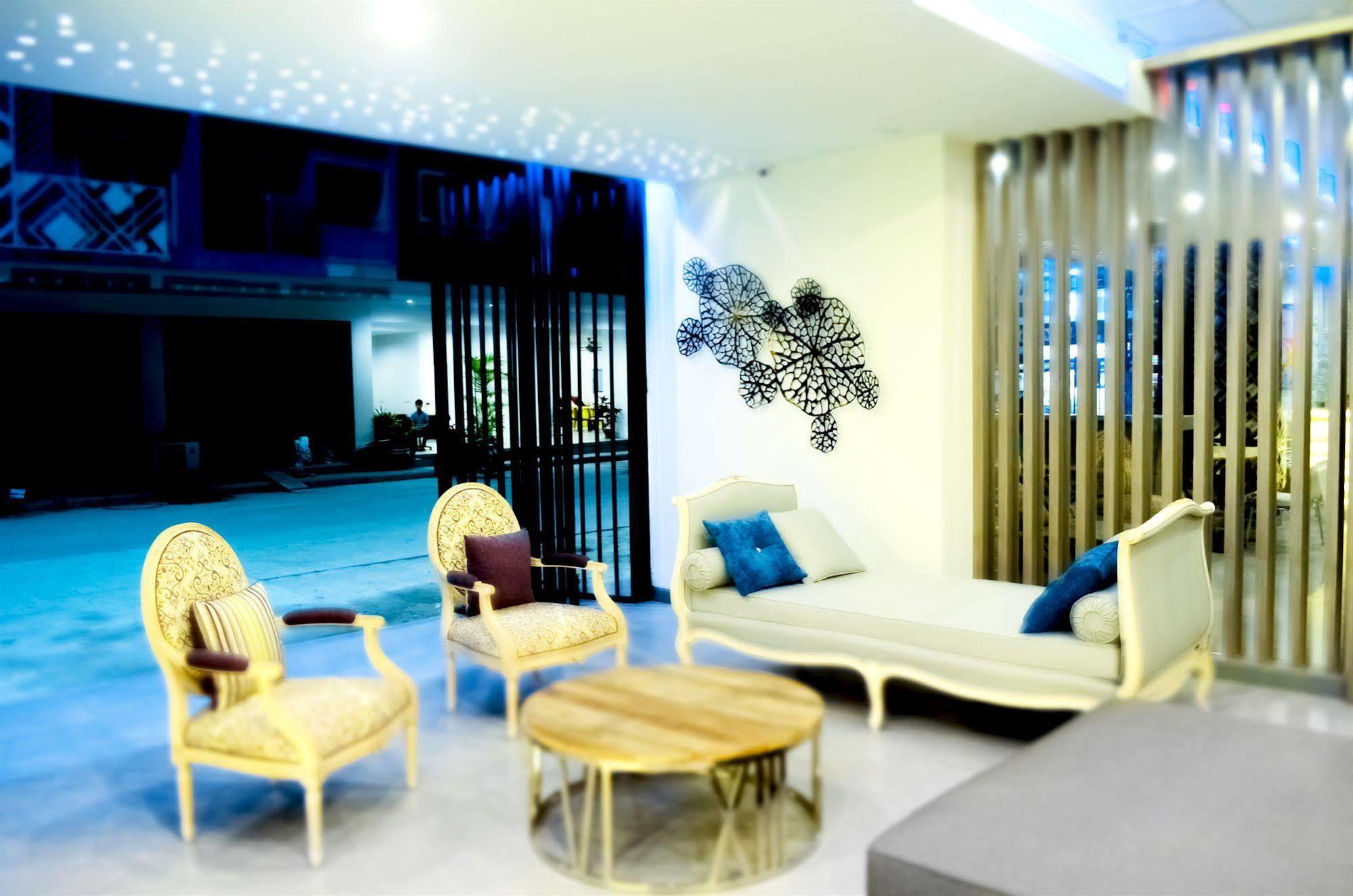 Mirage Express Patong Phuket Hotel Exteriér fotografie