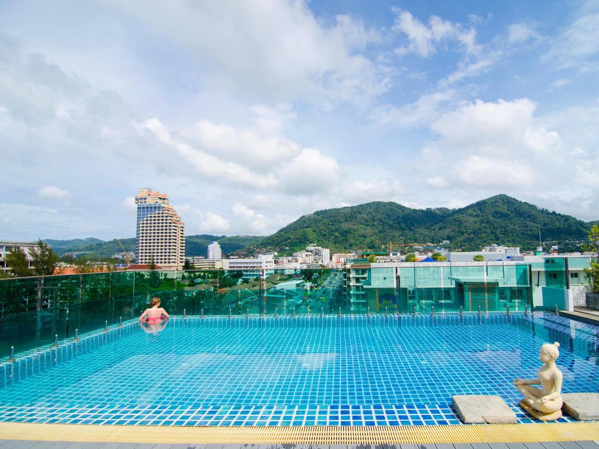 Mirage Express Patong Phuket Hotel Exteriér fotografie